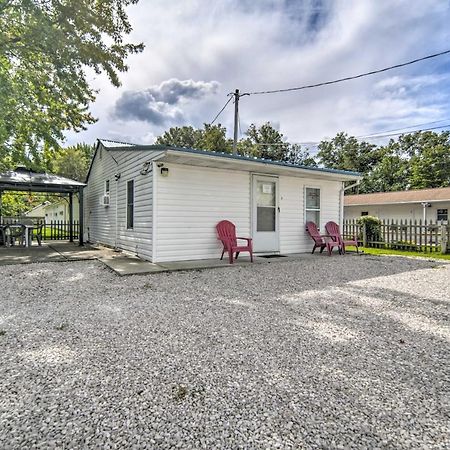 Geneva-On-The-Lake Cottage With Patio Walk To Shore Екстериор снимка